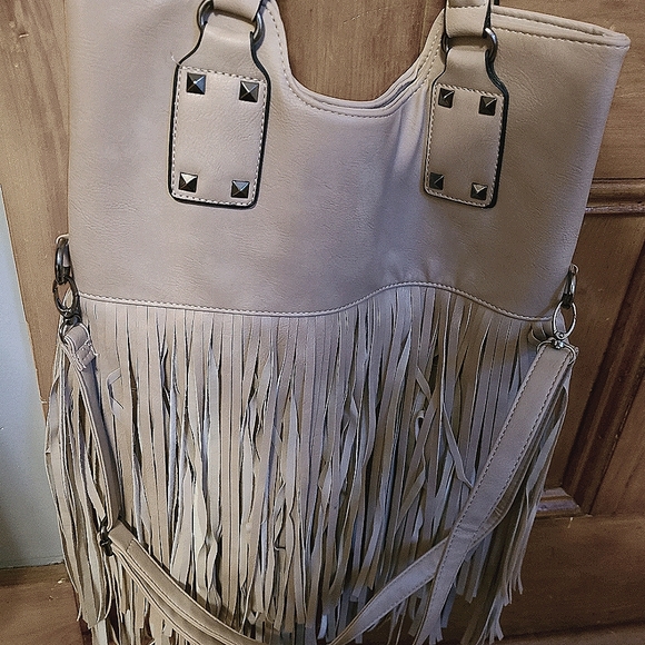 Fringe purse - Picture 1 of 3